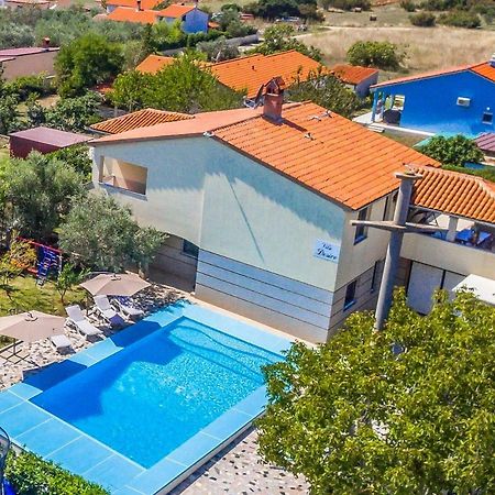 All Seasons Apartment Pula Buitenkant foto
