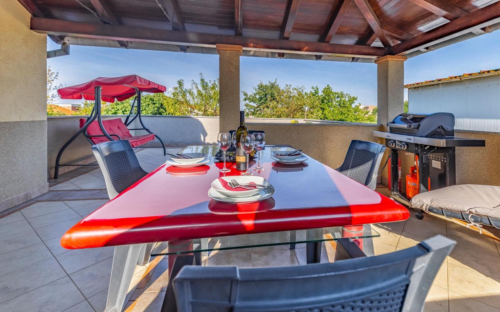 All Seasons Apartment Pula Buitenkant foto