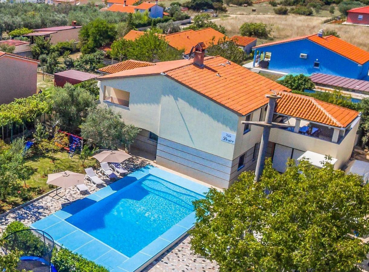 All Seasons Apartment Pula Buitenkant foto