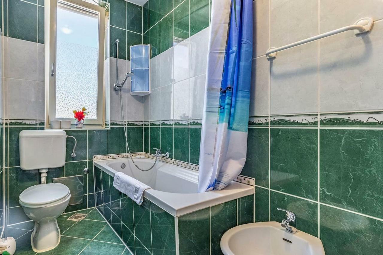 All Seasons Apartment Pula Buitenkant foto